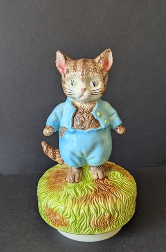 1977 porcelain wind musical - wind,