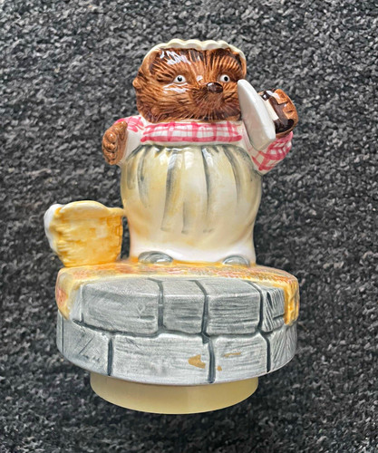 Royal doulton bunnykins hn2317 - royal,